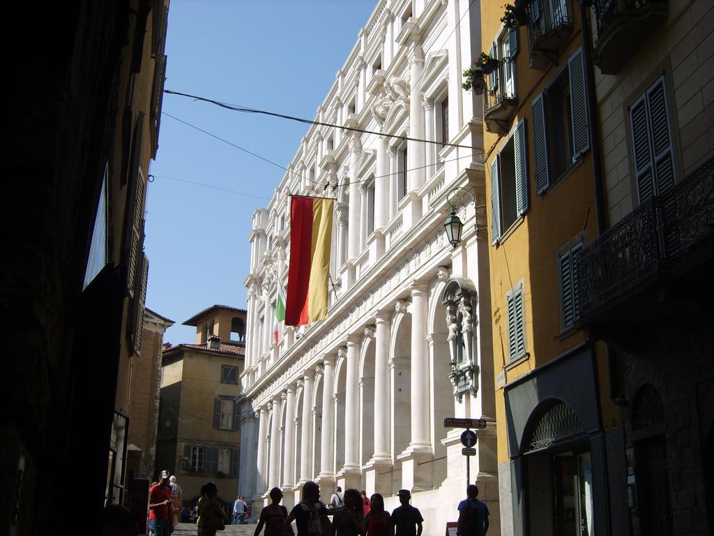 Il Teatro Bérgamo Exterior foto